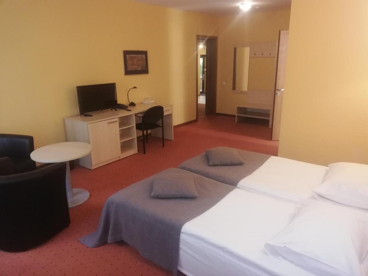 Hotel Senas Namas Alytus Kültér fotó