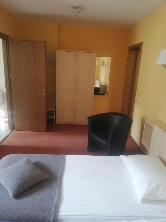 Hotel Senas Namas Alytus Kültér fotó